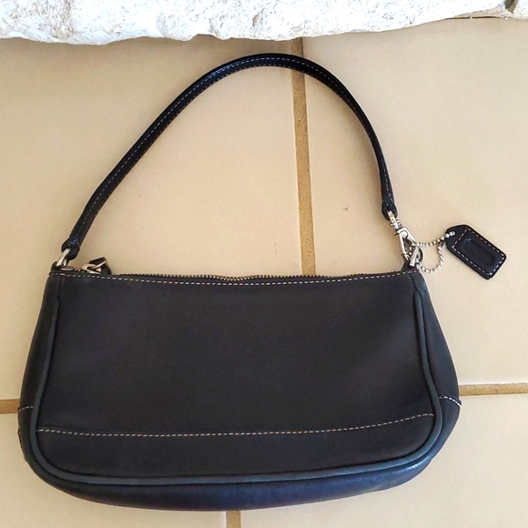 Coach Handbags - Black leather Coach shoulder purse